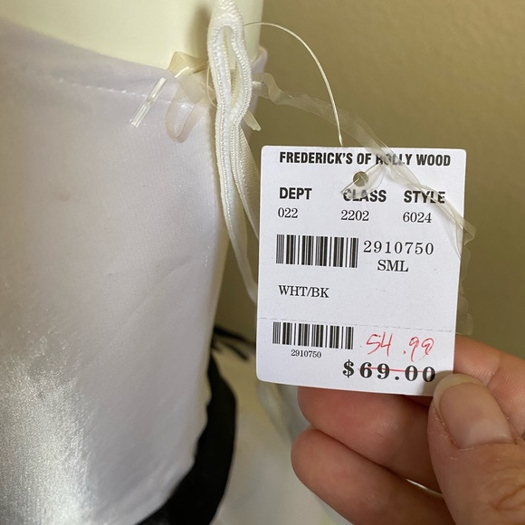 NEW 2 piece Fredericks of Hollywood Corset set - Picture 8 of 12